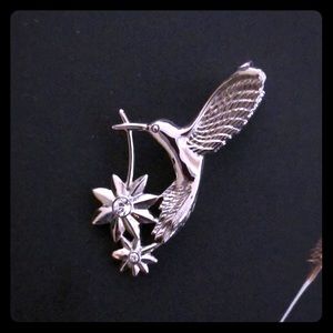 Beautiful Hummingbird Pendant
